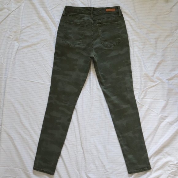 SANCTUARY Social Standard Camo High-Rise Jeans 4 - Picture 5 of 15